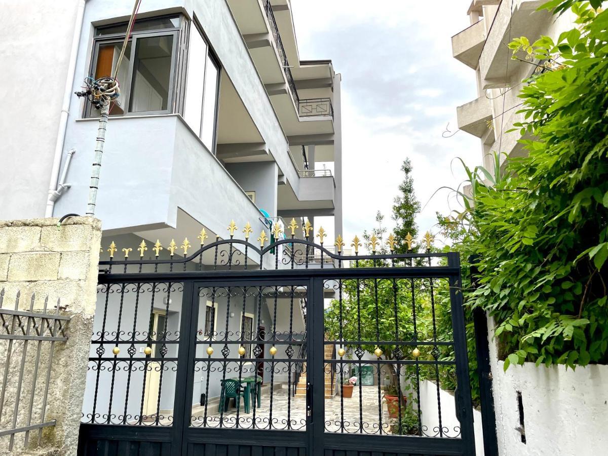 Lumturi Resident Lägenhet Durrës Exteriör bild