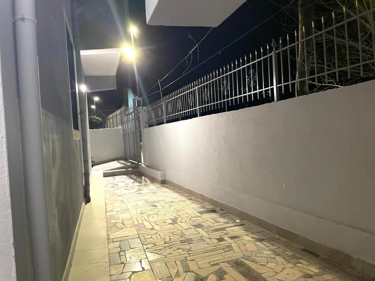 Lumturi Resident Lägenhet Durrës Exteriör bild